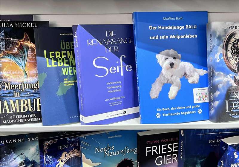 Das Buch «Die Renaissance der Seife» am Stand des Selfpublisher-Verbands auf der Frankfurter Buchmesse. Bild: Helmut Jakob